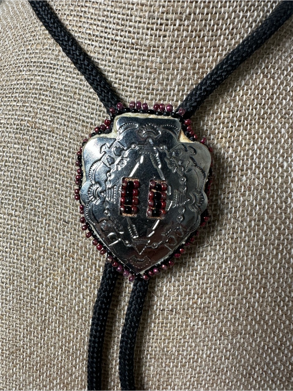 Vintage Western Bolo Tie Silver Tone Red Beaded Cowboy Southwestern Necklace 17” - Picture 2 of 4